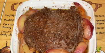 запеченная телятина с вином и персиками