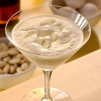 Яичный коктейль с виски