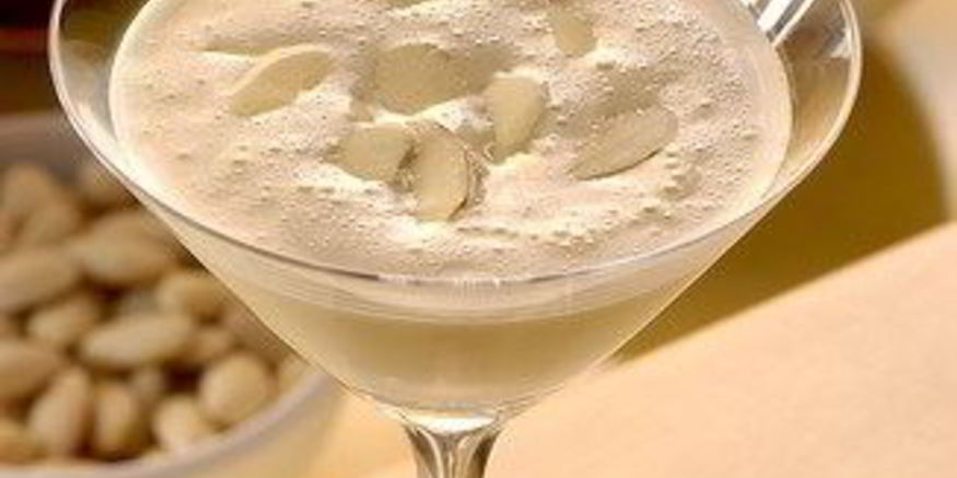 Рецепт яичного коктейля с виски