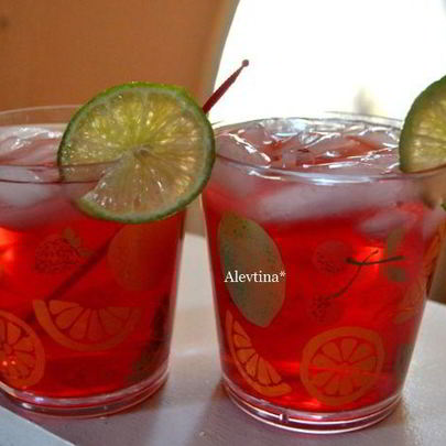 Клюквенно-малиновый коктейль