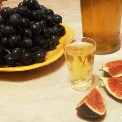 Водка с инжиром