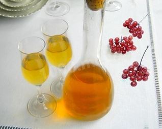 Водка с калиной