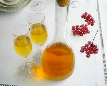 Водка с калиной