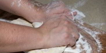 заварное тесто для чебуреков с водкой