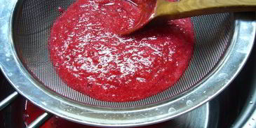 желе из красной смородины с водкой