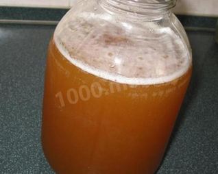 Домашний простой окрошечный квас с изюмом