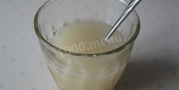 домашний простой окрошечный квас с изюмом