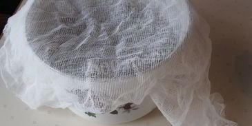 домашний простой окрошечный квас с изюмом