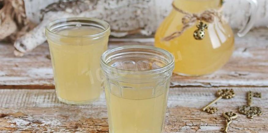 Рецепт кваса из березового сока с изюмом коричневым сахаром и хлебом