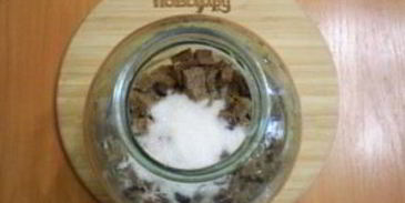 квас из ржаного хлеба без дрожжей