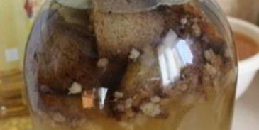 квас из ржаного хлеба