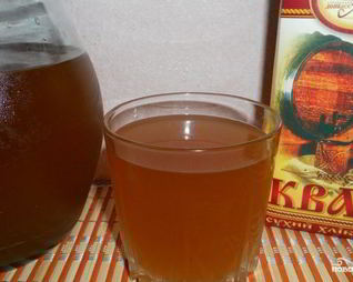 Квас из ржаных сухарей