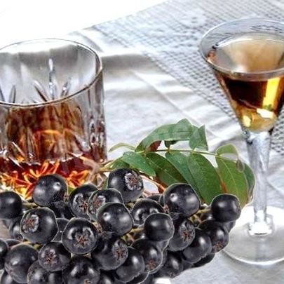 Ликер из черноплодной рябины