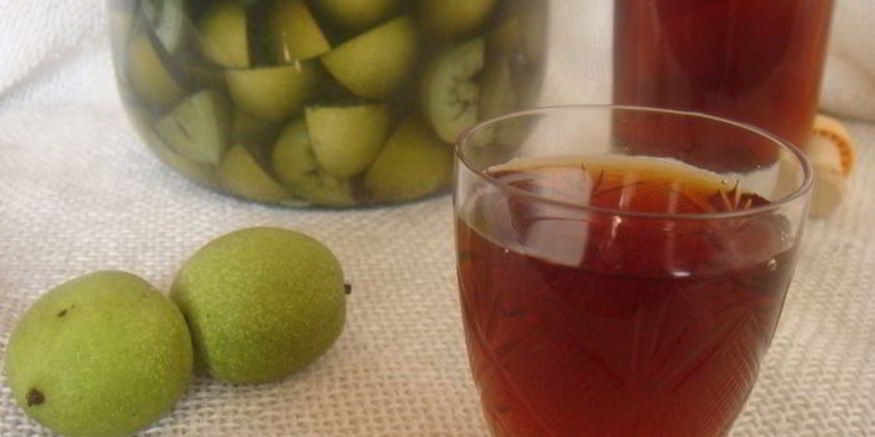 Рецепт ликера из зеленых грецких орехов ночино