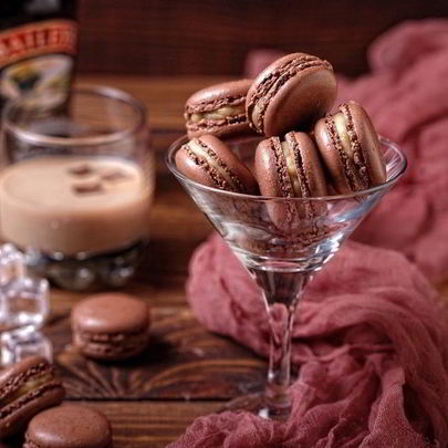 Шоколадные макарон с ликером Baileys