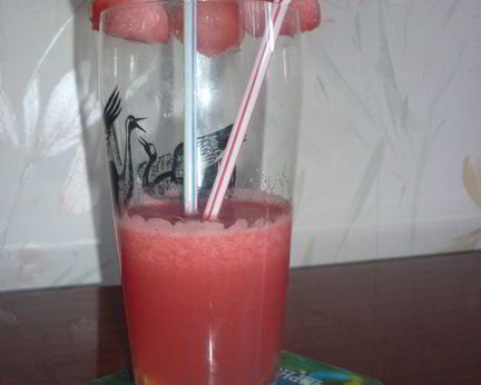 Гламурный лимонад из арбуза