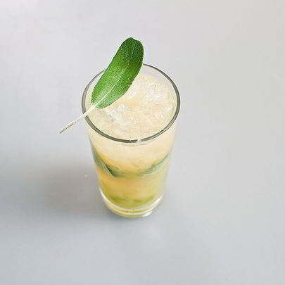 Грушевый лимонад с шалфеем