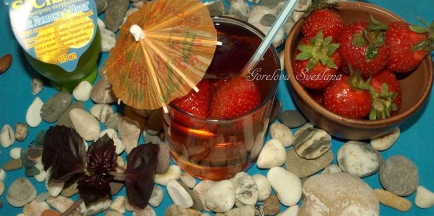 Рецепт клубничного лимонада с базиликом