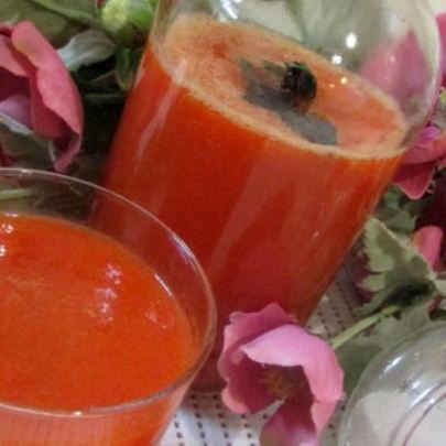 Лимонад из сладкого перца с базиликом