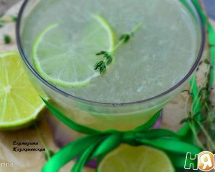Лимонад с тимьяном и лаймом