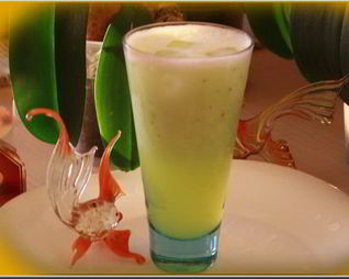 Медово-огуречный лимонад