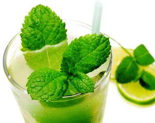 Алкогольный напиток в стиле Мохито