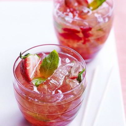 Безалкогольный клубничный мохито