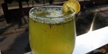 безалкогольный мохито с лимоном