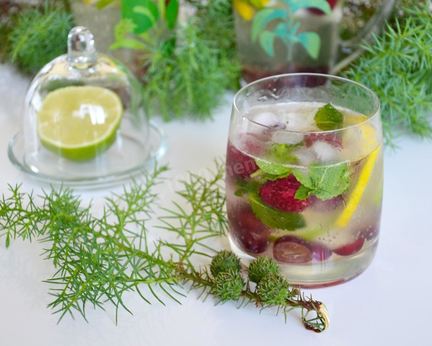 Безалкогольный мохито с малиной