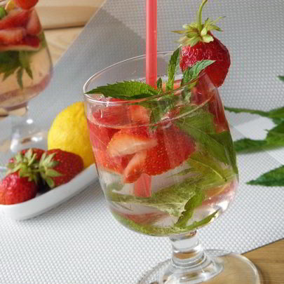 Клубничный мохито безалкогольный