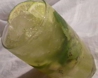 Мохито с киви и яблоком