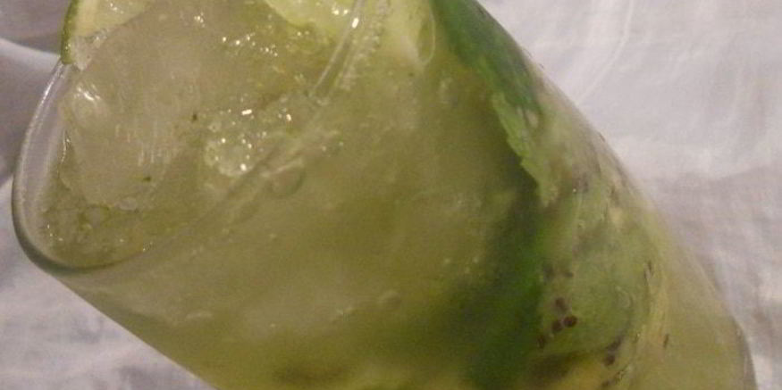 Рецепт мохито с киви и яблоком