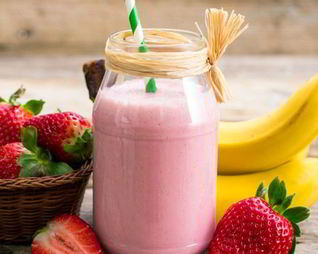 Фруктовый молочный коктейль с финиками