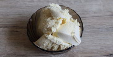 молочный коктейль с мороженым в блендере