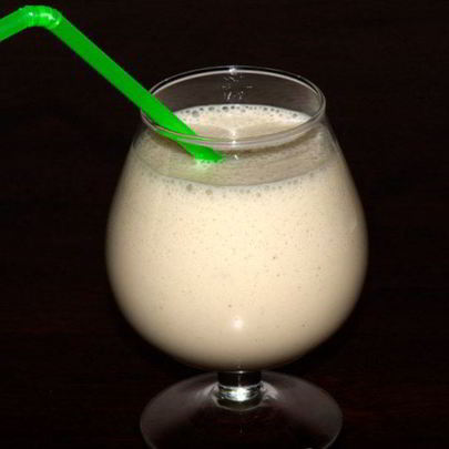 Молочный коктейль с мороженым