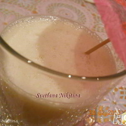 Молочный коктейль с перепелиными яйцами