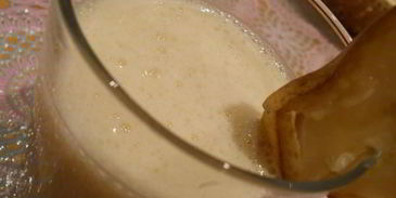 молочный коктейль с перепелиными яйцами