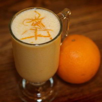 Молочный коктейль с персиками и апельсинами