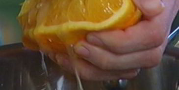 молочный коктейль с персиками и апельсинами