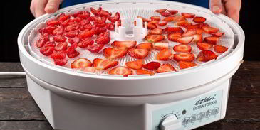 молочный коктейль с сушеными ягодами