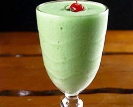 Молочный коктейль с яблоком