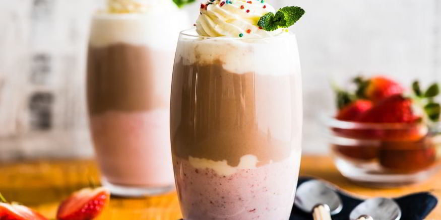 Рецепт трехцветного молочного коктейля