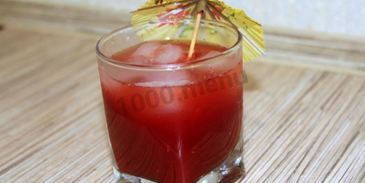 клубничный морс из клубники