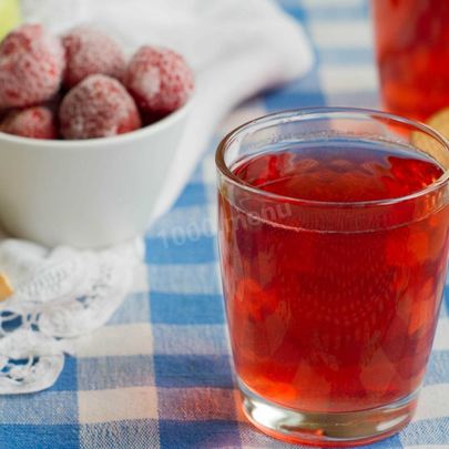 Морс из замороженных ягод земляники