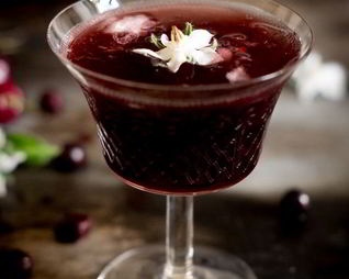 Крепленая наливка из кизила