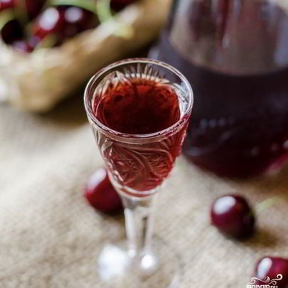 Наливка из вишни на водке