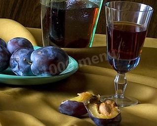 Наливка сливовая на водке