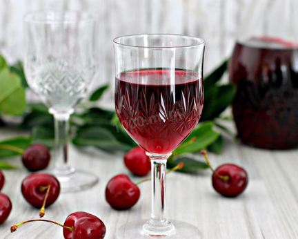 Вишневая наливка на водке