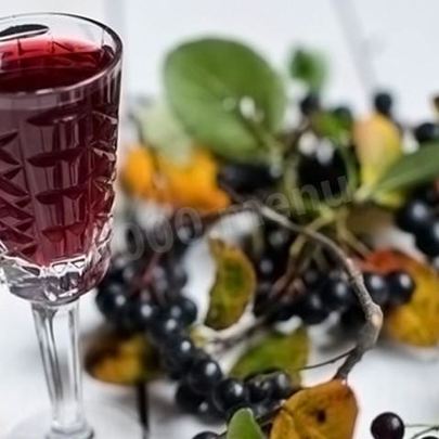 Настойка из черноплодной рябины на водке