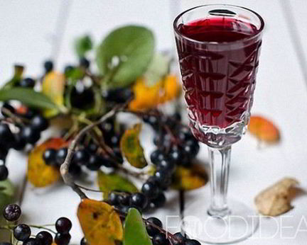 Настойка на черноплодной рябине